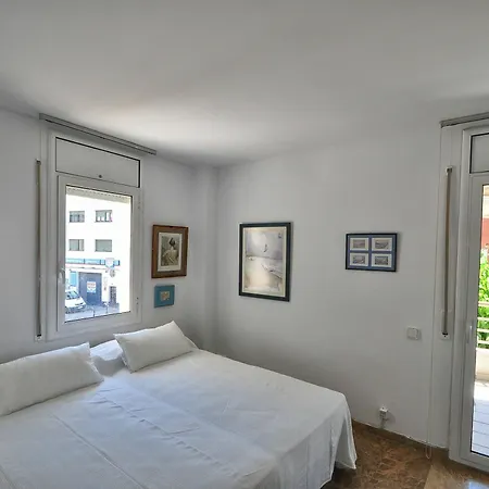 2br Center And Swimming Pool Apartment