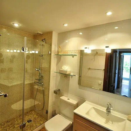 2br Center And Swimming Pool Apartment *